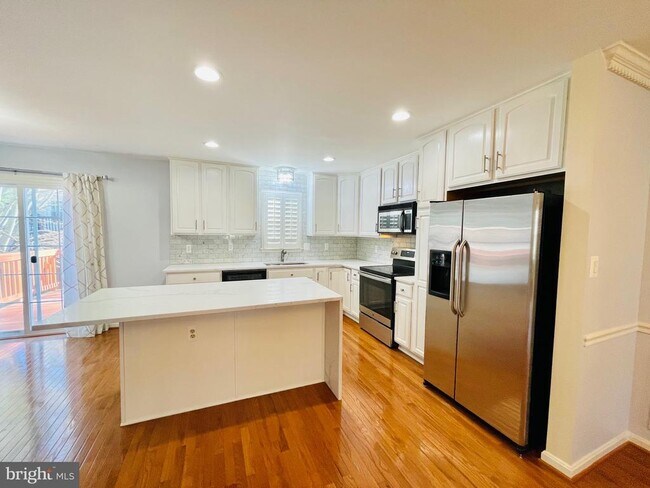 2003 Gallows Tree Ct