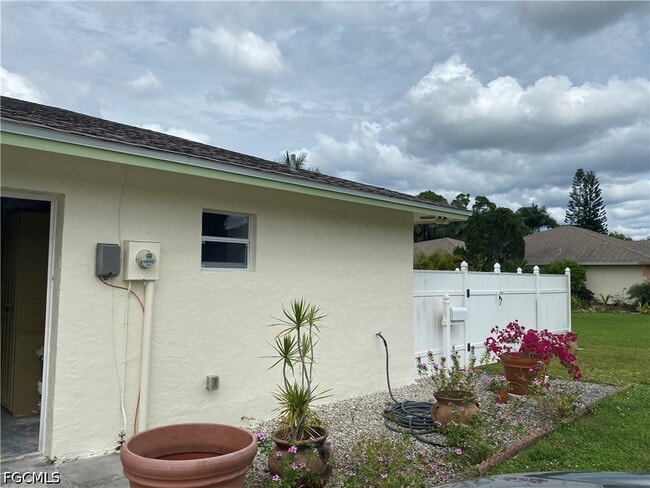 3616 McComb Ln