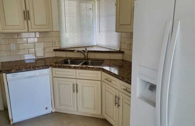 Photo - 340 E Virginia Cir Unit 340