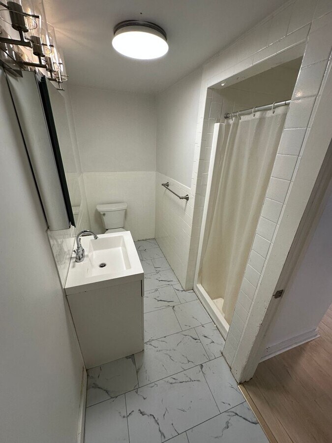 Photo - 1 bed unit in Waltham available in 6/1