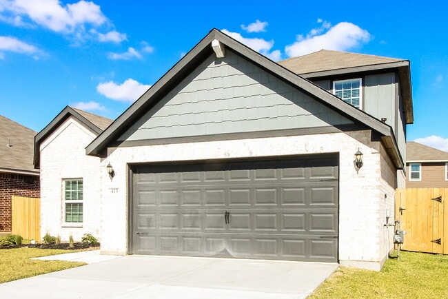 Photo - 413 Mystic Slopes Dr