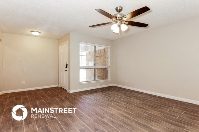 Photo - 414 Crusader Dr