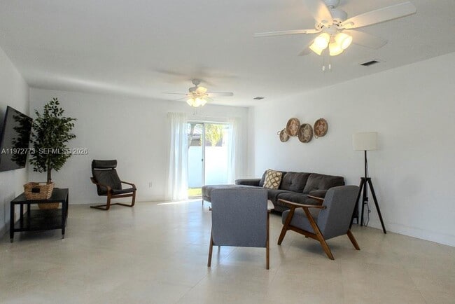 Photo - 9731 Bel Aire Dr