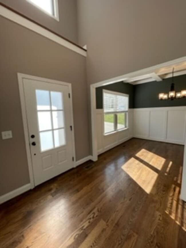 Photo - 3 Bedroom 2.5 Bath + Finished Bonus for Rent in Ooltewah