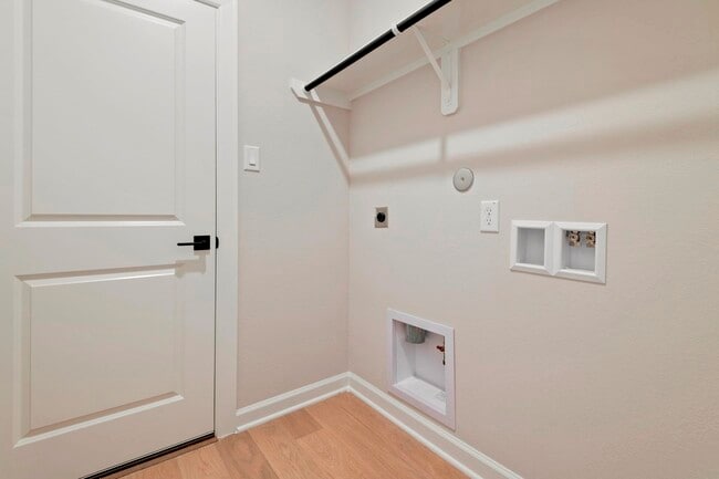 Building Photo - 1035 Rosewood Trl