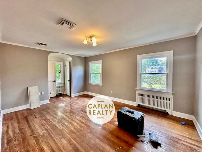 Photo - 505 Bellevue Rd