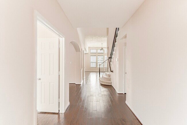 Photo - 26311 Groveton Court