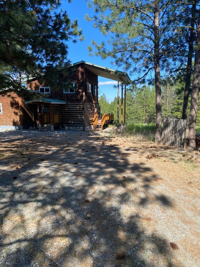 616 Nancy Ln