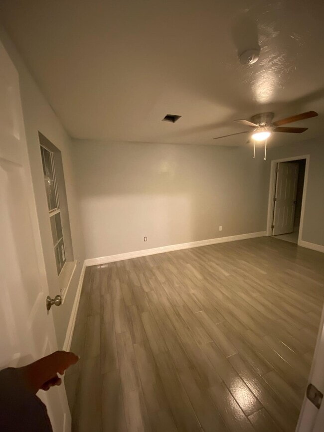 Photo - 3031 Groton Dr