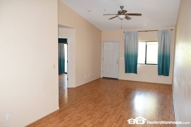 Photo - 3301 E Earll Dr Unit 209