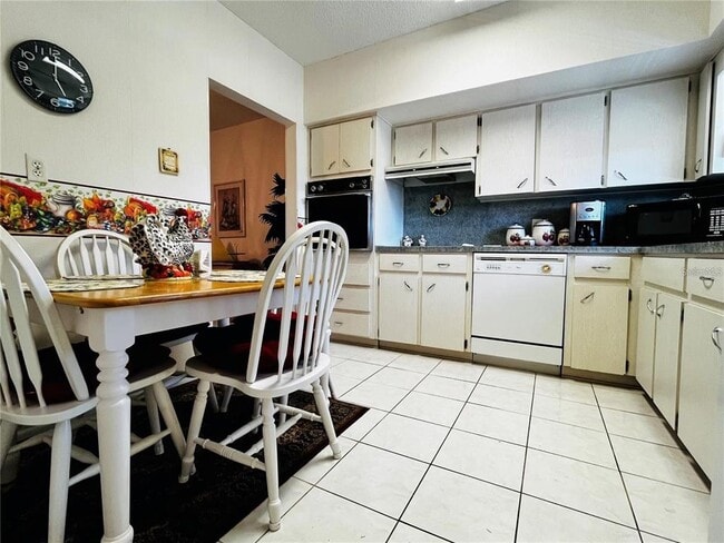 Photo - 2340 Grecian Way Unit 56