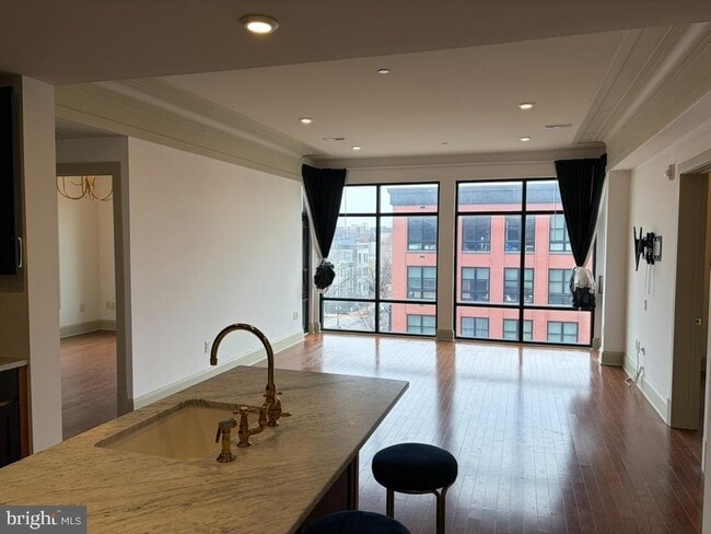 Photo - 1301 H St NE Unidad PH-7