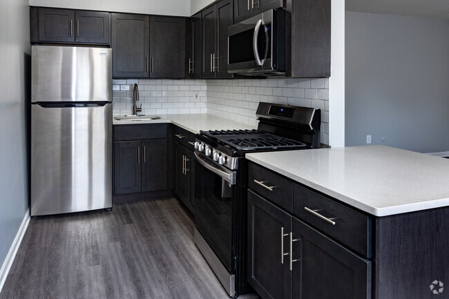 Interior Photo - Barry Court Apartments