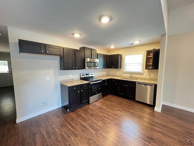 Photo - 126 Jaybee Dr