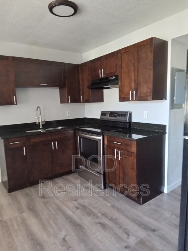 Photo - Pierce Street Apartments