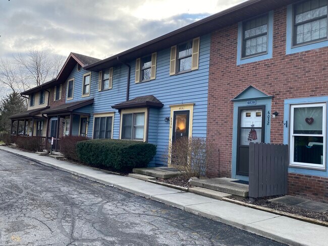 Photo - 6036 Applecrest Ct