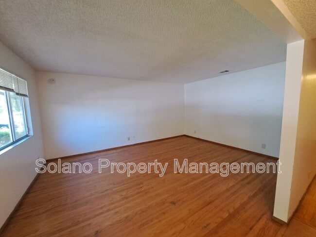 Photo - 2519 Heather Dr