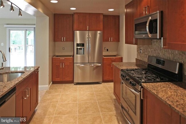 Photo - 1318 Mayflower Dr