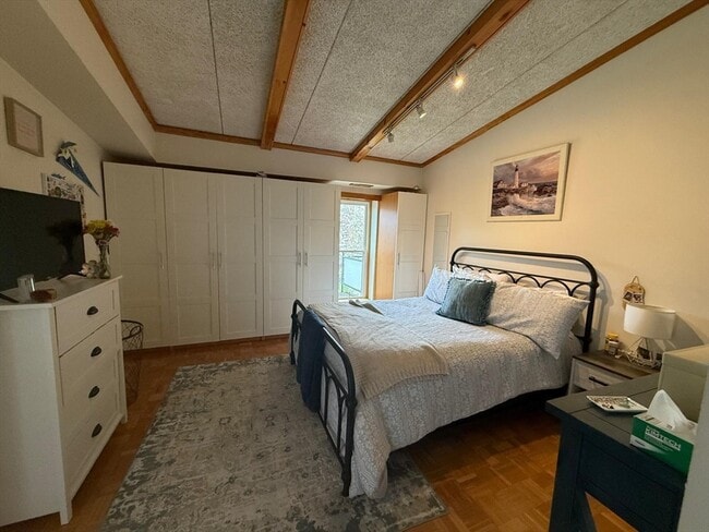 Building Photo - 20 Broadlawn Dr Unit 20B