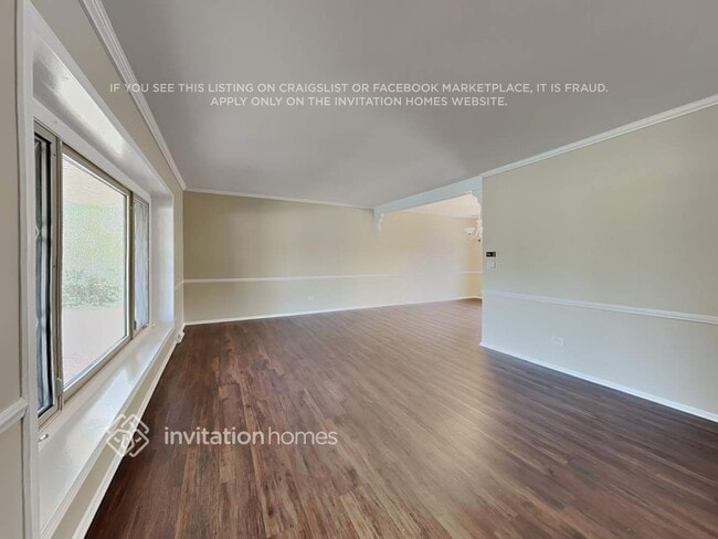 Photo - 415 Sussex Ct