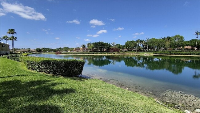 Photo - 985 NE 34th Ave Unit 204