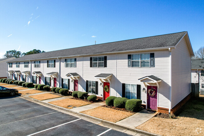 Building Photo - Westshire Townhomes