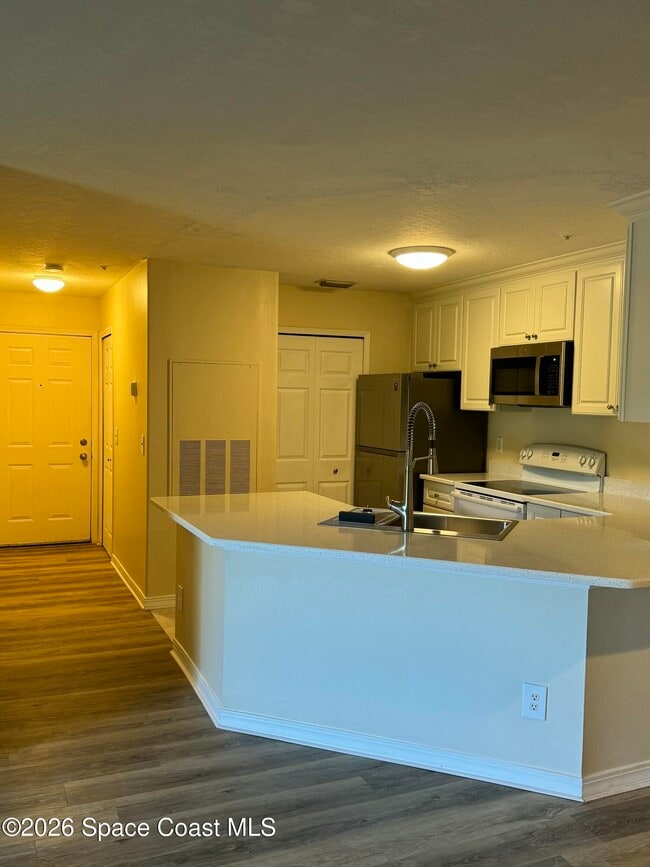 Photo - 7667 N Wickham Rd Unit 710