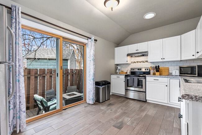 Photo - 509 N Lawe St Unidad A