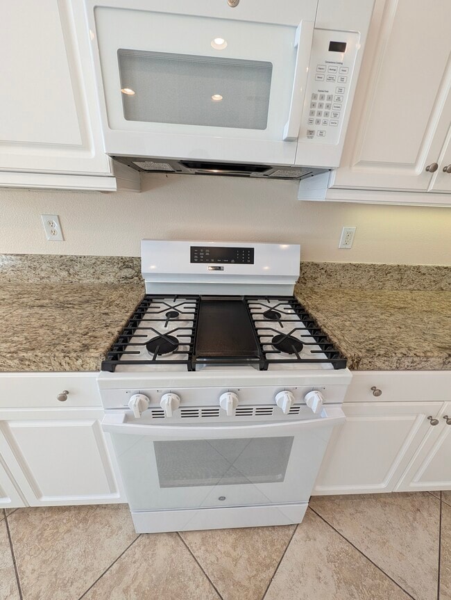 Photo - 1468 Burns Ln