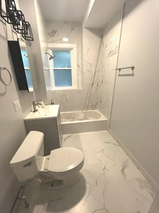 Photo - 1119 Garnett Pl Unit 2