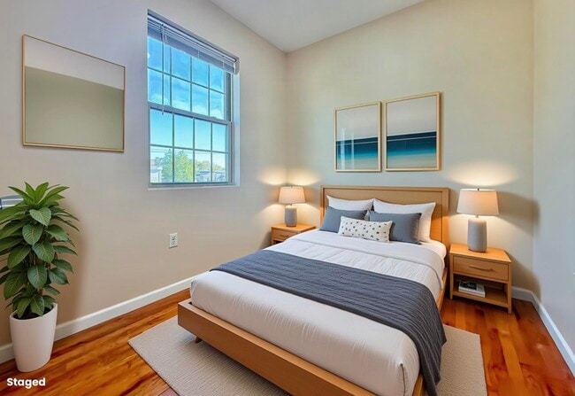 247 Winfield Ave Unit 2