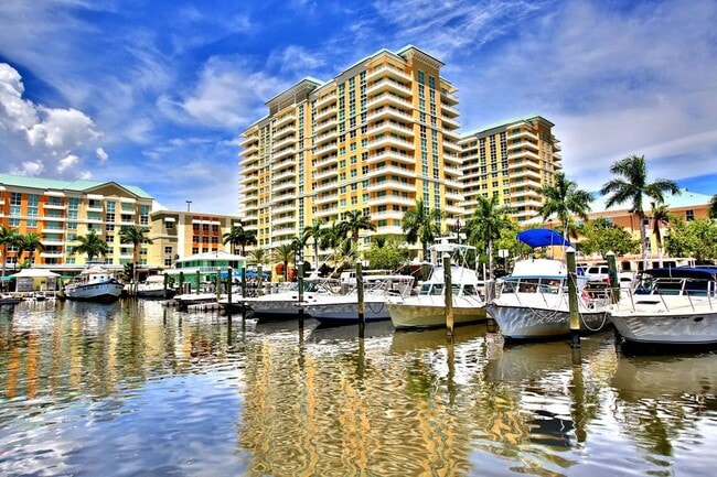 Photo - 625 Casa Loma Blvd