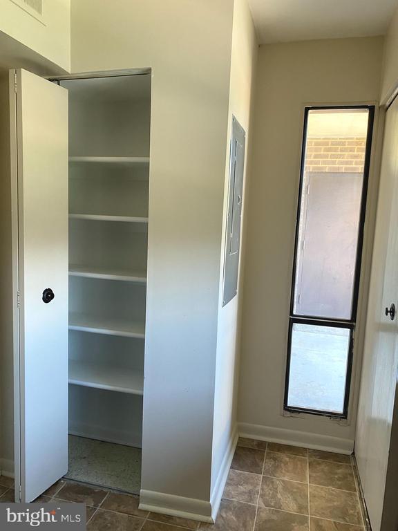 Photo - 15702 Dorset Rd Unit 202