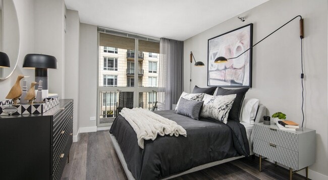 875 N State St Unit 2308