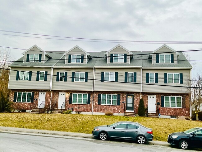 39 Curve St