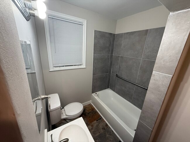 Photo - 3605 Emanuel Ave