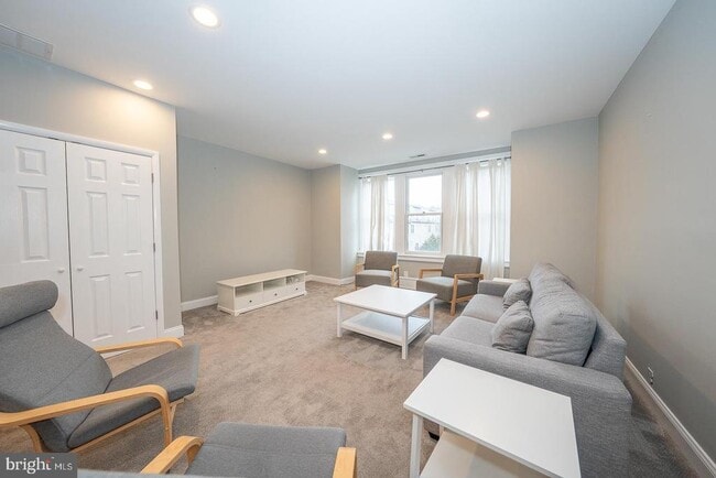 Photo - 524 S 3rd St