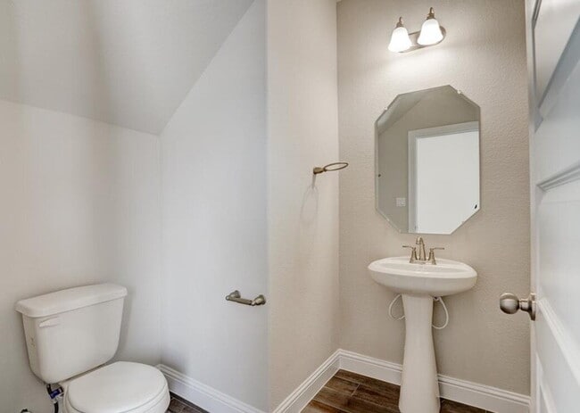 Photo - 130 Hidden Branch Cv