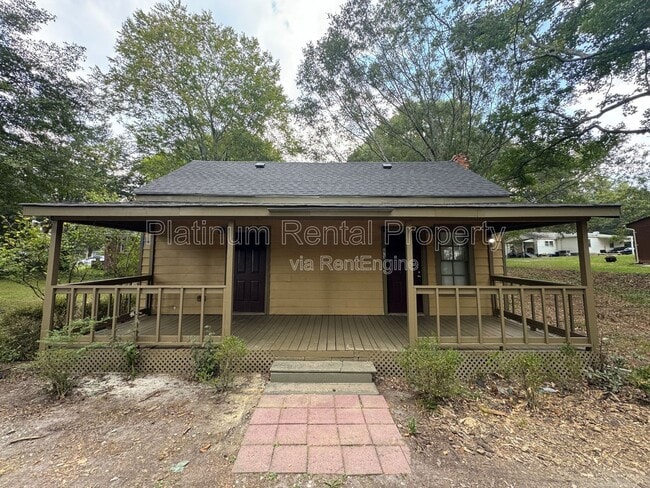Building Photo - 93 Benson St Rental