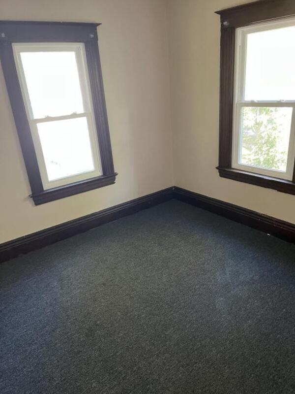 Photo - 37 Ferndale Crescent