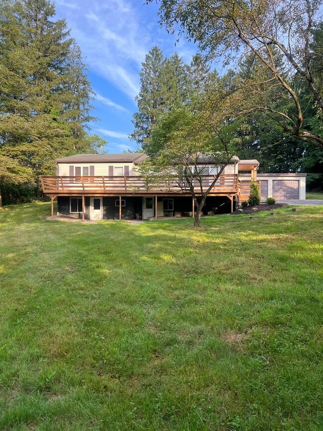 3-bedroom, 2-bathroom private retreat in C... - 3-bedroom, 2-bathroom private retreat in C... House