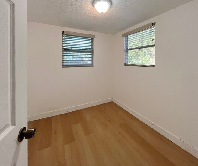 Photo - 1747 Acremaker Rd