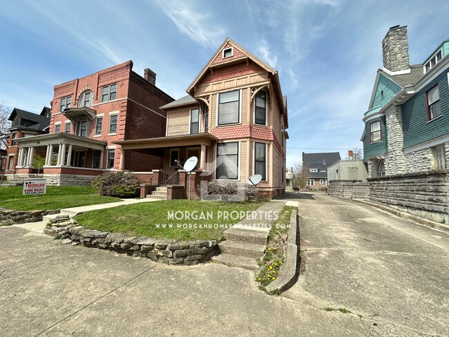 Photo - 714 E Main St Apartments Unit 3