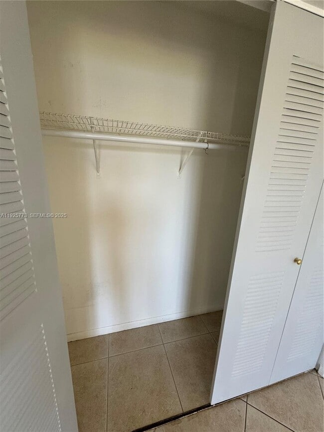 Photo - 1460 Jefferson Dr Unit 1460J