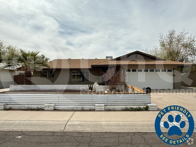 Building Photo - 4715 W Solano Dr N Rental