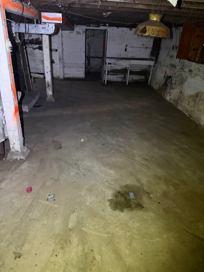 Photo - 613 W Lincoln St