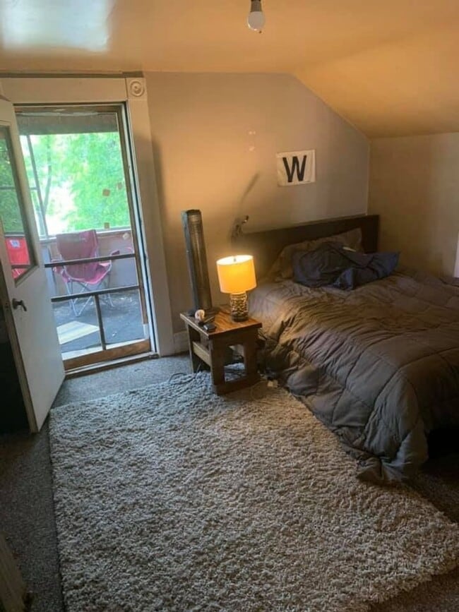 Photo - 1216 State St Unit 1218