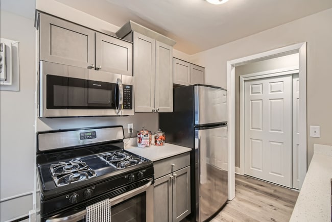 Photo - Riverwood 6425