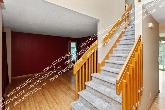 Photo - 8912 Highland Oaks Dr