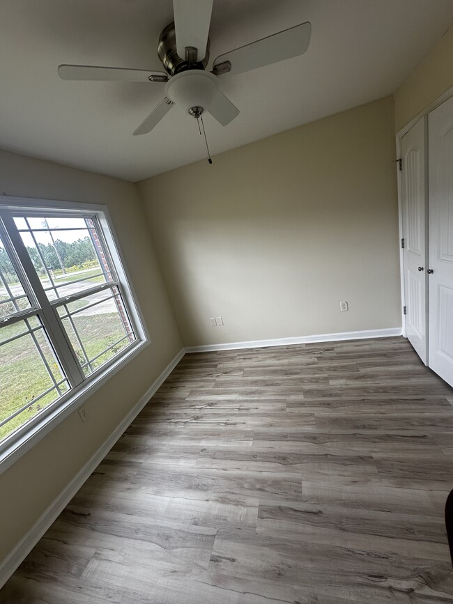 Bed 1 - 472 Jester Street